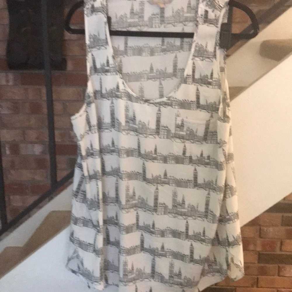 Banana Republic London Print tunic